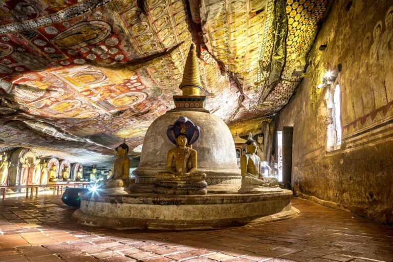 The,Dambulla,Cave,Temple,In,Dambulla,,Sri,Lanka