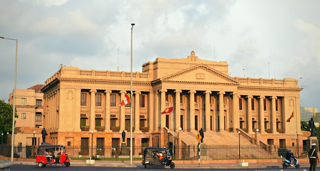 colombo 1 (1) sm